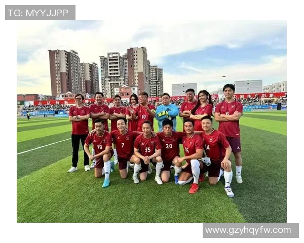 港台足球明星的风采与成就盘点他们如何在绿茵场上闪耀光芒 港台足球明星的风采与成就盘点他们如何在绿茵场上闪耀光芒